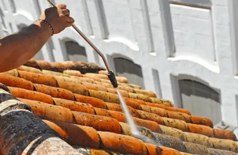 Nettoyage de toitures - Fontiers-Cabardès